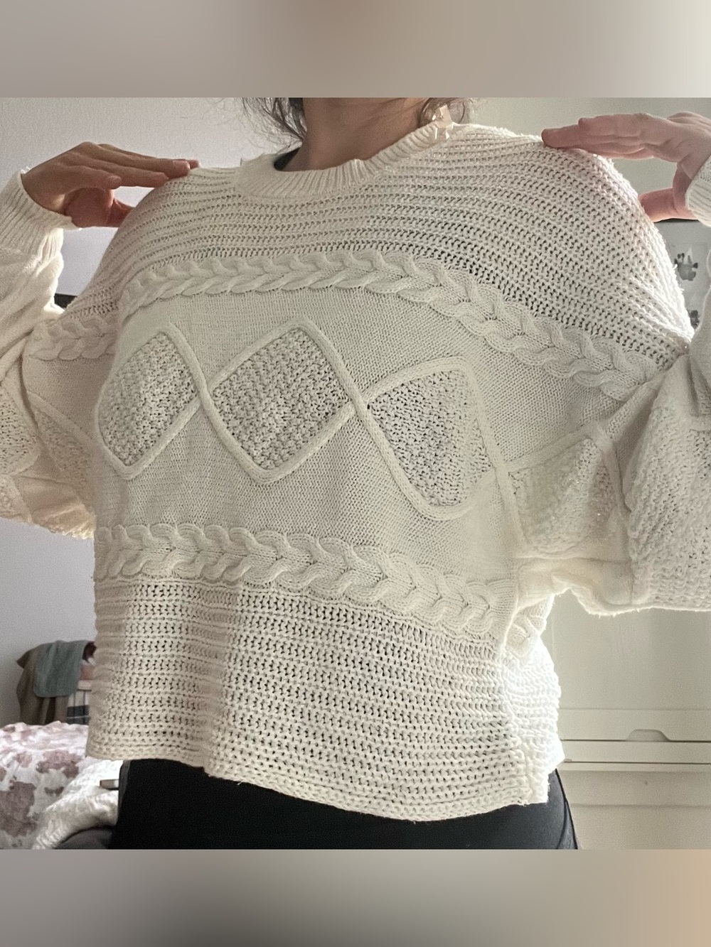 Wild Fable White/Cream Cable Knit Women's Sweater - Classic Crewneck